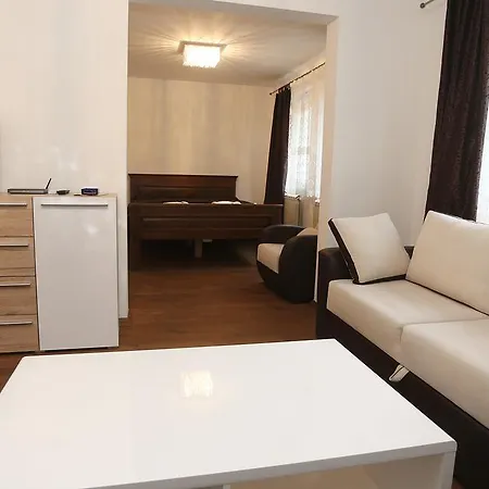 بيت ضيافة Gunduliceva 4*